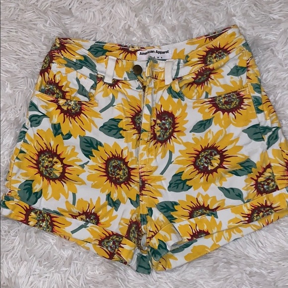 American Apparel Sunflower Shorts - Picture 2 of 3